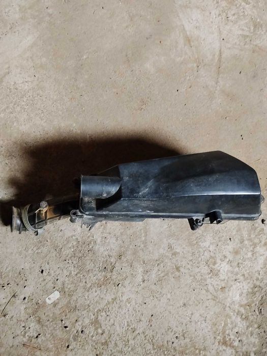 Пластмаси и филтърна кутия за китайски скутер 50 сс