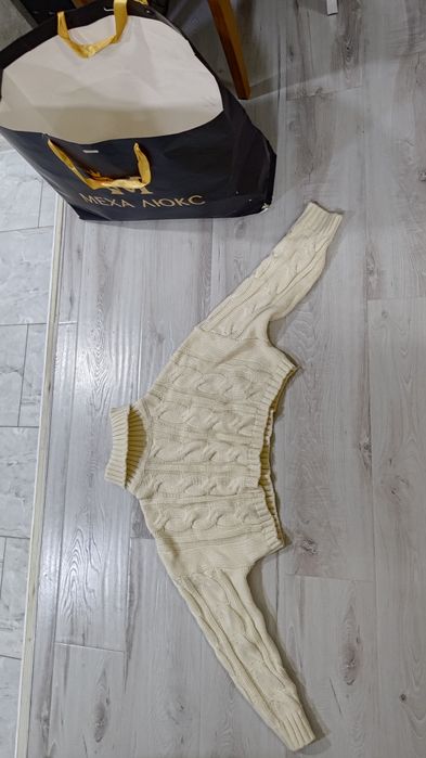 Свитера в отличном состоянии