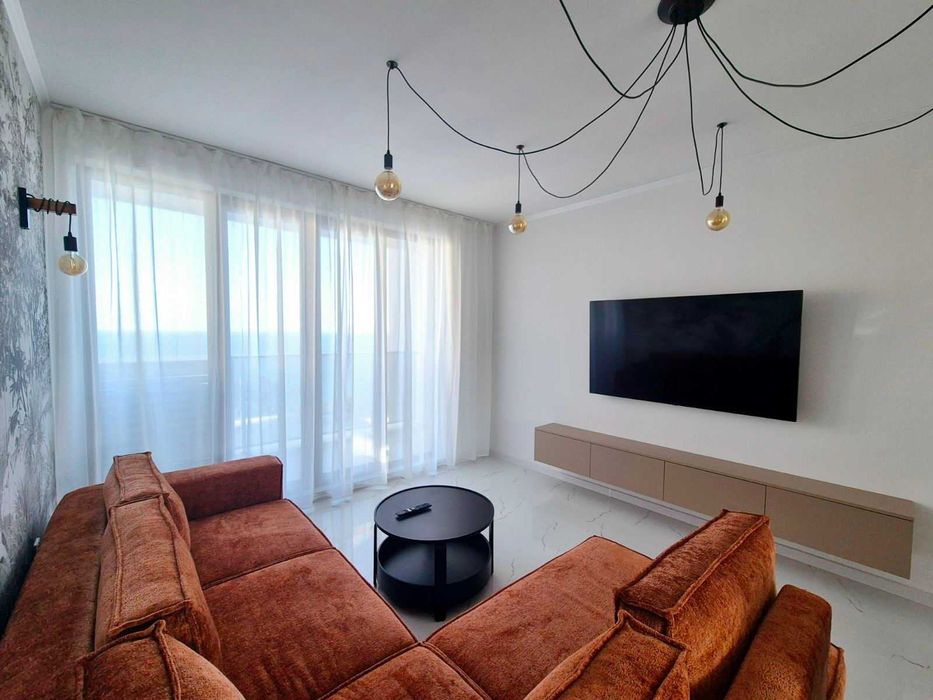 Продава се Тристаен апартамент в Варна, Възраждане 1 - 105 кв.м за 2085 €/кв.м - Снимка #11