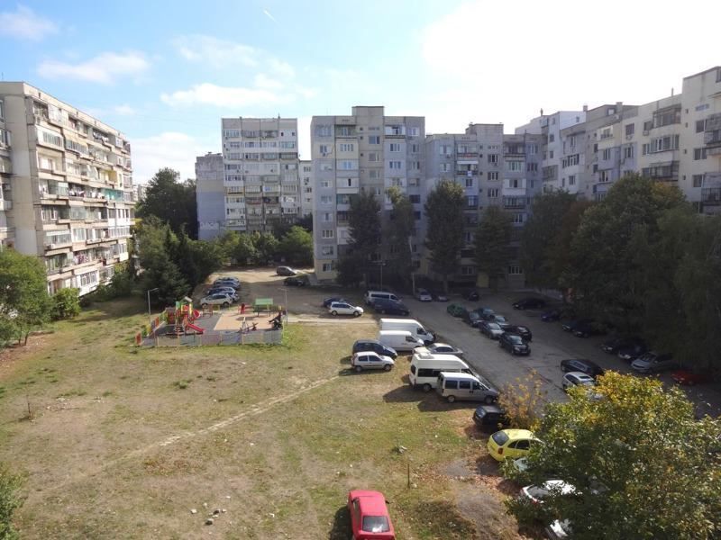 Дава се под наем Двустаен апартамент в Варна, Младост 1 - 55 кв.м за 383.52 € - Снимка #9