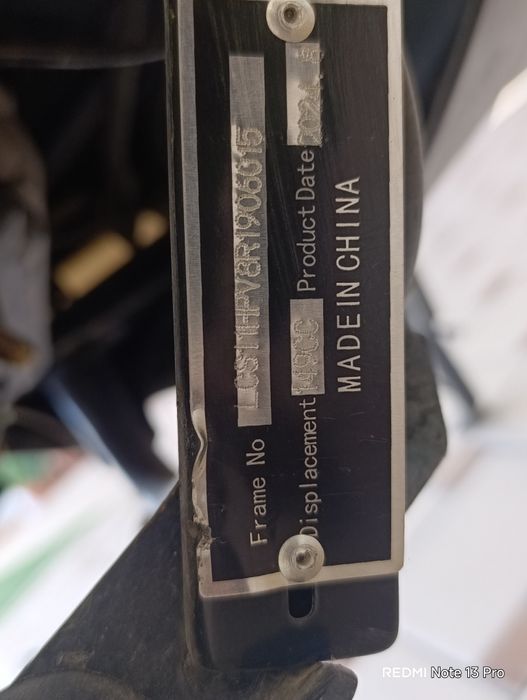 Skuter benzin mator sotiladi