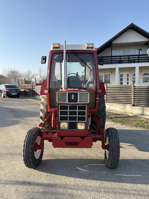 Tractor Case International 745XL