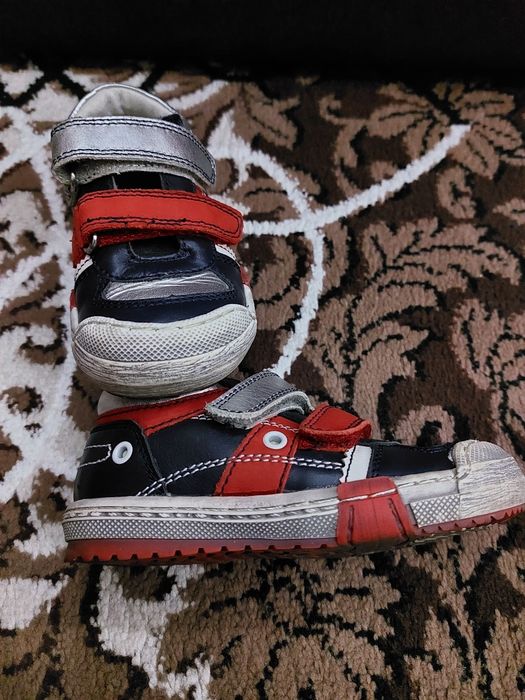 Детская обувь пр-во Голландия р.23-24