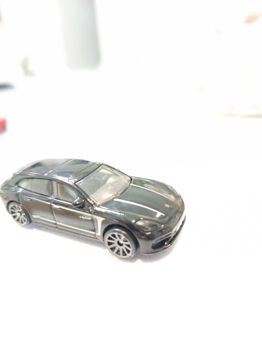 Hot wheels Porsche Panameta Turbo s 2022 yil chiqa narhi 250 000 som