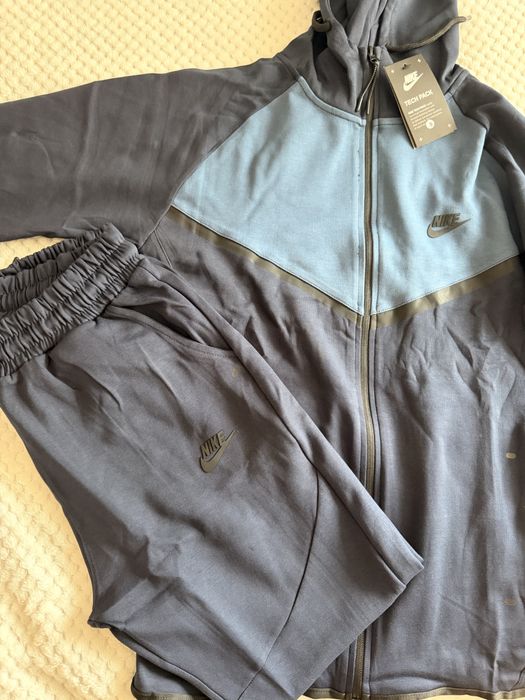 Nike tech fleece