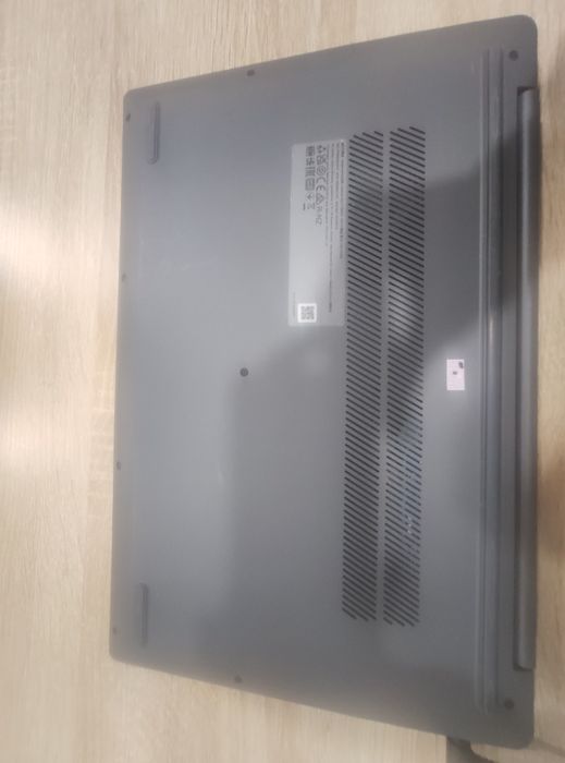 Lenovo IdeaPad slim 3 i5 13th 13420h 8gb ram DDR5 SSD 512GB M2