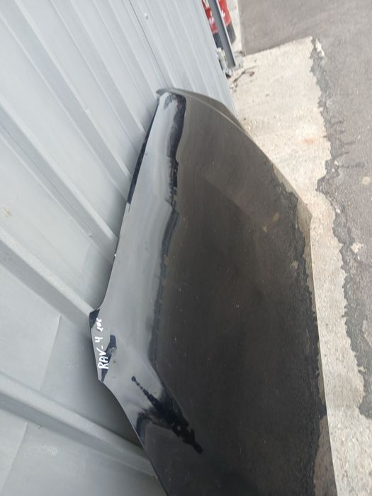 Преден капак Toyota Rav4 2010