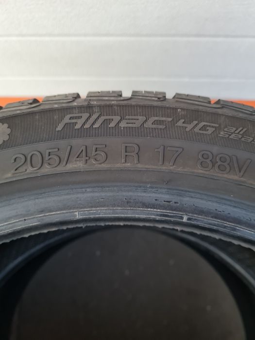 Всесезонни гуми 2 броя APOLO Alnac4G 205 45 R17 дот 1123