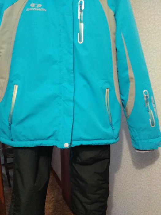 Продаю зимний лыжный костюм