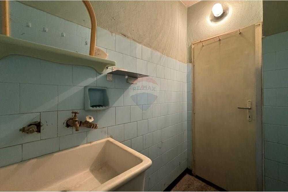 Продава се Многостаен апартамент в Шумен, Военно училище - 143 кв.м за 1248 €/кв.м - Снимка #15