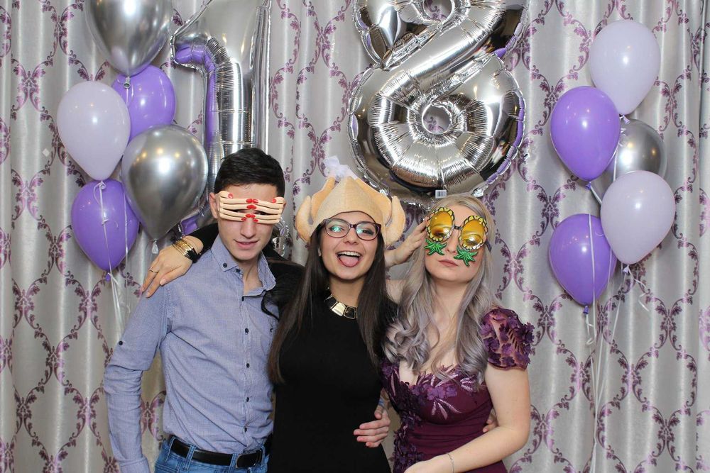 Inchiriere Cabina Foto Oferta pe ore/poze nelimitat