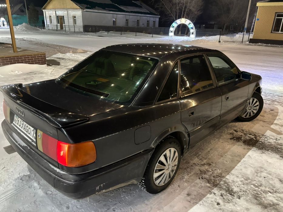 Продам ауди 100 с4