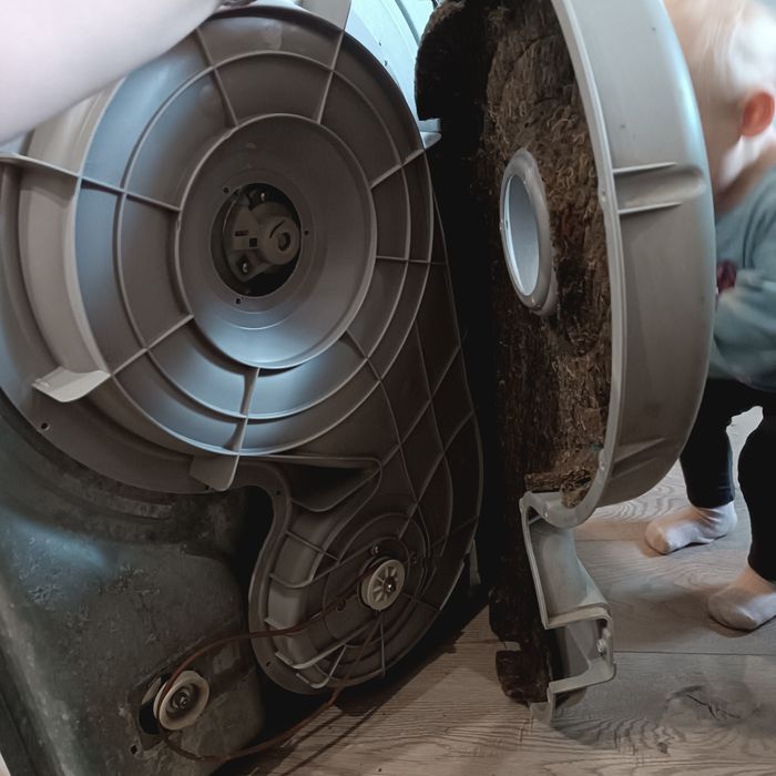 Продаваме части на  сушилня AEG Lavatherm 7kg НА или За части