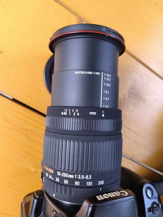 Canon 400d + obiectiv Sigma 18-200+ accesorii și grip