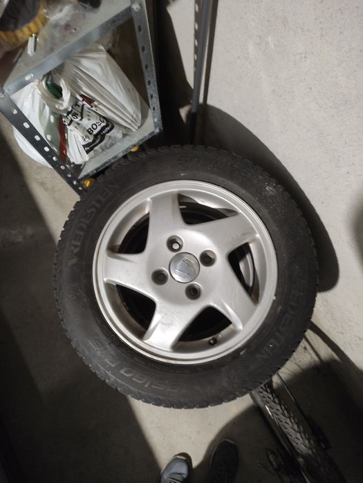 Алуминиеви джанти и зимни гуми 15 (комплект)