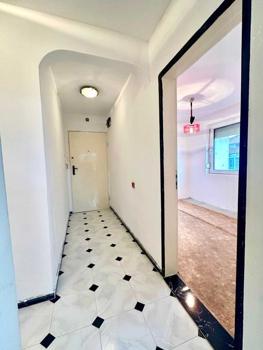 Продава се Двустаен апартамент в Бургас, Лазур - 42 кв.м за 2705 €/кв.м - Снимка #7