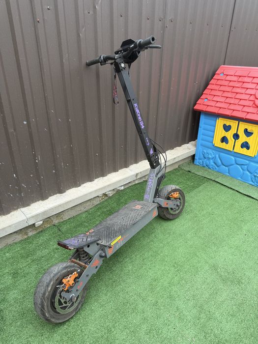 Trotineta KUKIRIN G4 2025