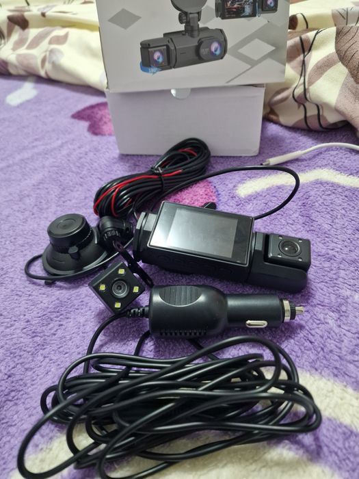 Cameră bord auto cu 3 camere