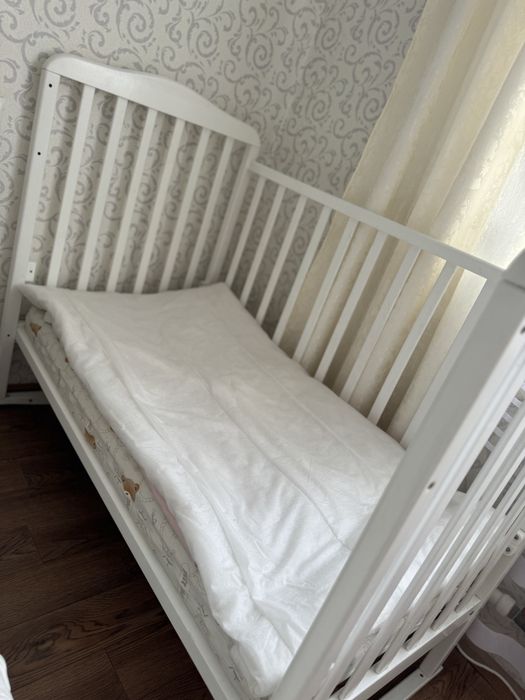 Детская кроватка