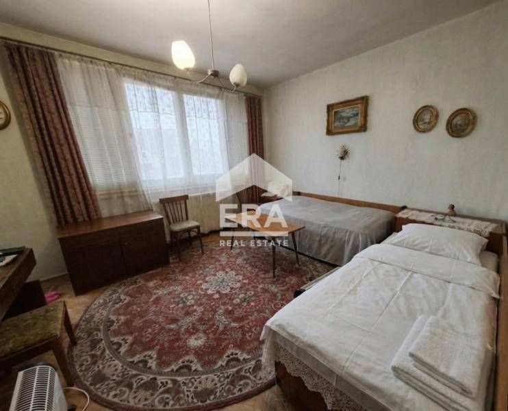 ЕКСКЛУЗИВНО! ЕРА ДРЪСТЪР предлага за продажба тристаен тухлен апартаме