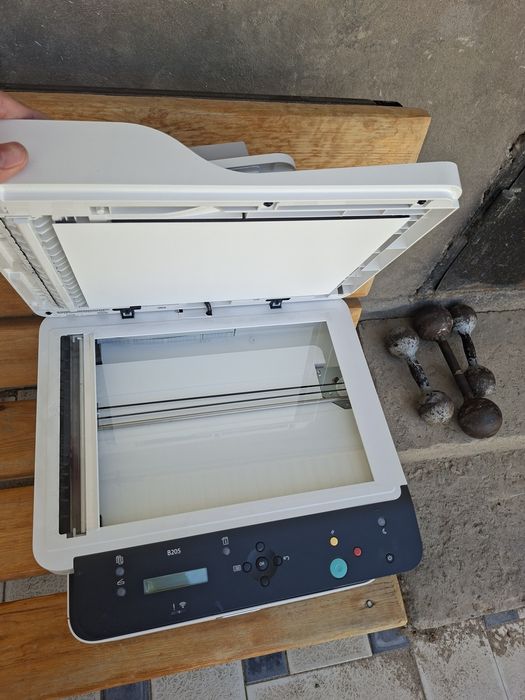 Принтер Xerox B205NI в белом цвете бу