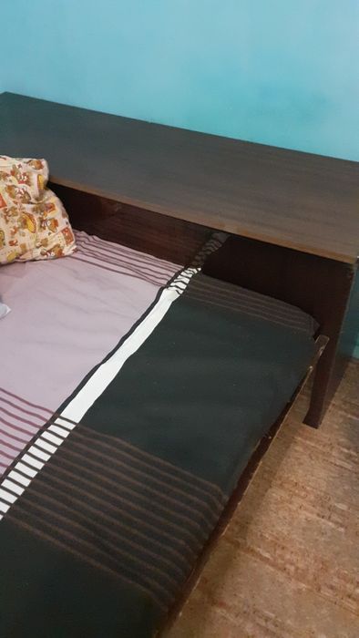 Продавам спалня с ракла и матрака