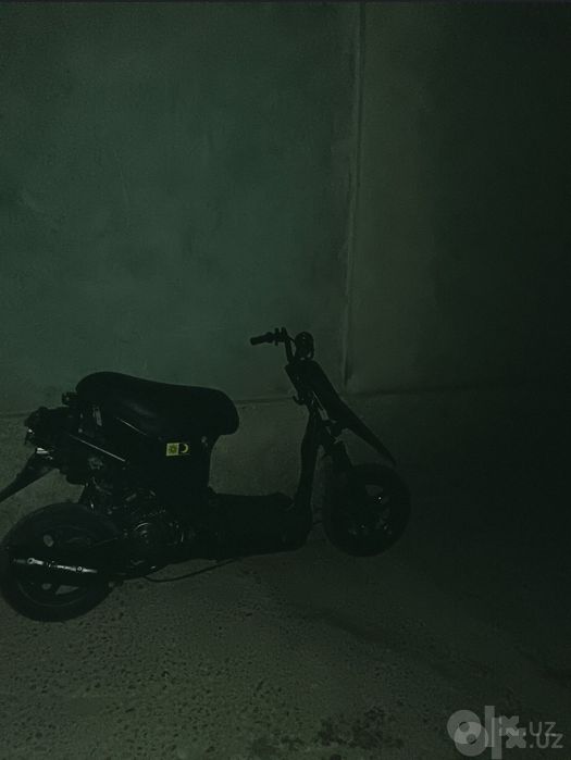 Скутер бензиновый