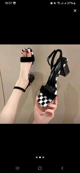 Туфли на каблуках  новый
