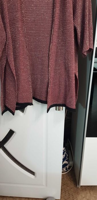 Продавам дамска жилетка, плетено манто, рокля