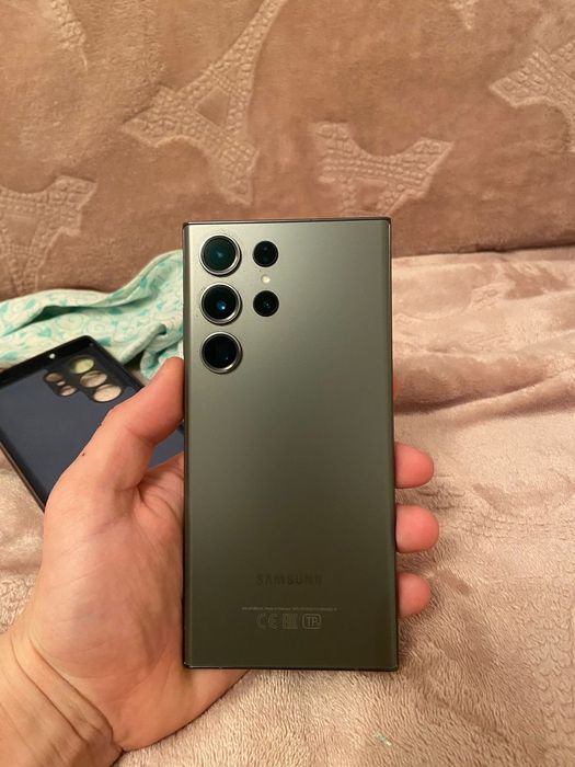 продам Samsungs23 ultra 258гб