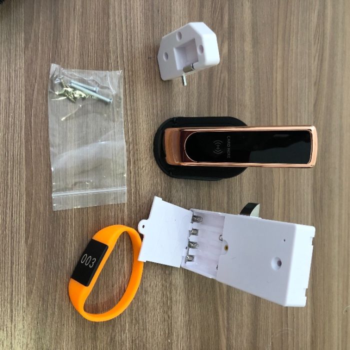 Электронные замки для шкафчиков раздевалок RFID