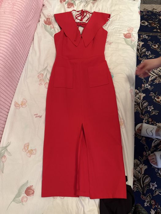 Вечерние платья красный