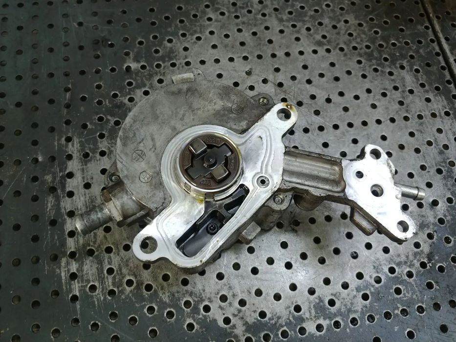 pompa vacuum 1.9 tdi asz audi a3 8l golf 4