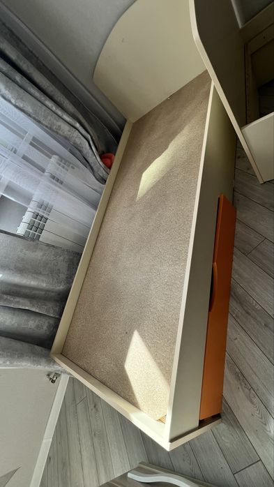 Кровать односпальная