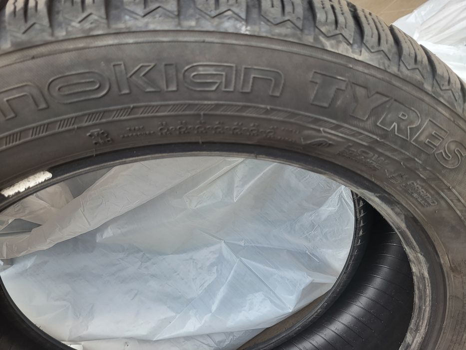 Vand 4 anvelope Nokian 225.55.R19