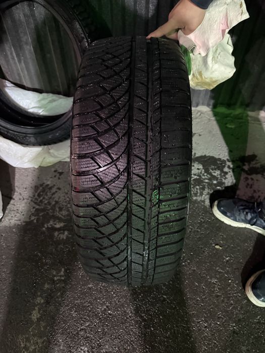 225/45/19 KUMHO Made in Korea