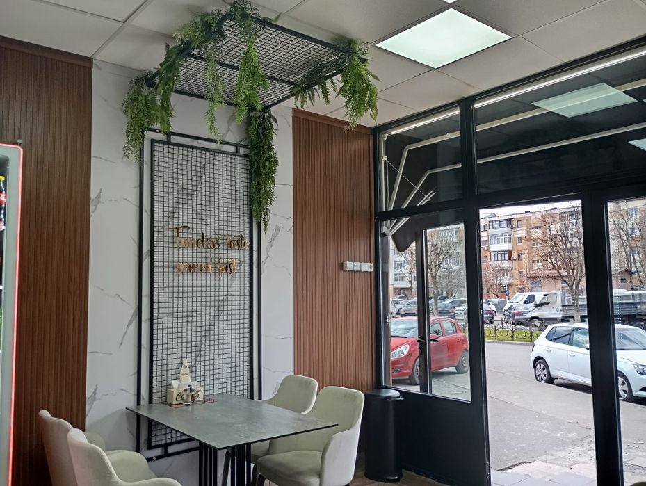 Vand / Închiriez Afacere tip fast-food