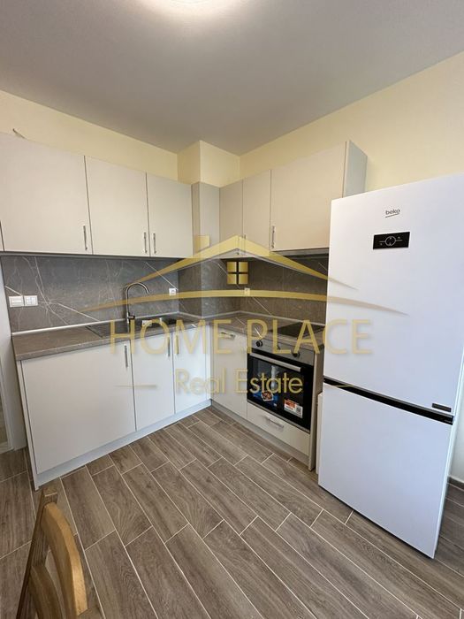 Дава се под наем Двустаен апартамент в Варна, Левски - 75 кв.м за 561 € - Снимка #3