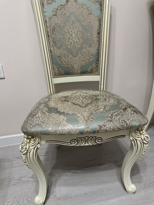 Красивые и прочные стулья