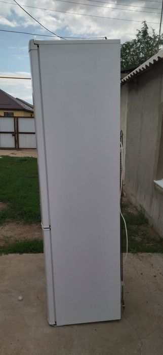 Продам холодильник