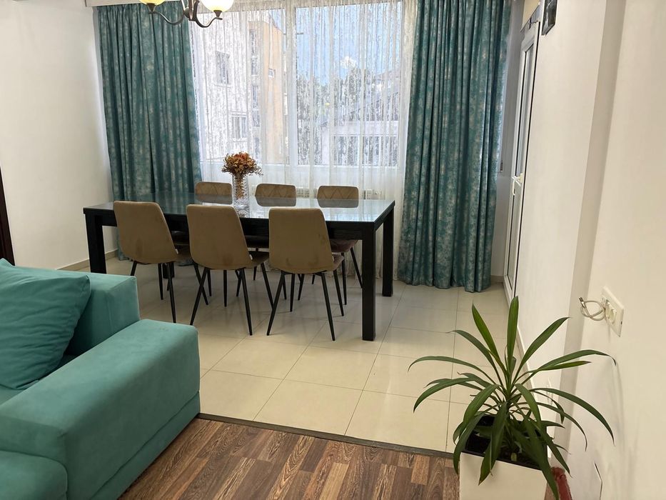 Proprietar,închiriez apartament cu 3 camere,suprafata de 90 metri ,et.1,în Timișoara,zona Lipovei,vis-a-vis de spatiul fostului restaurant  Caprice.
