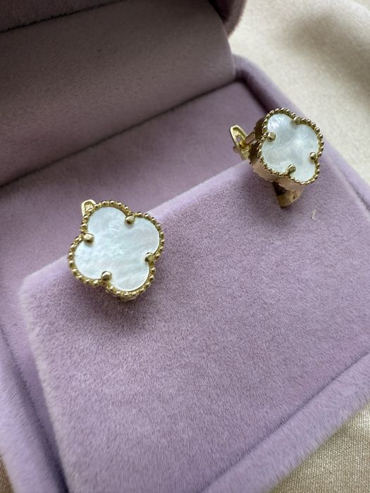 Золотые серьги Ванклиф