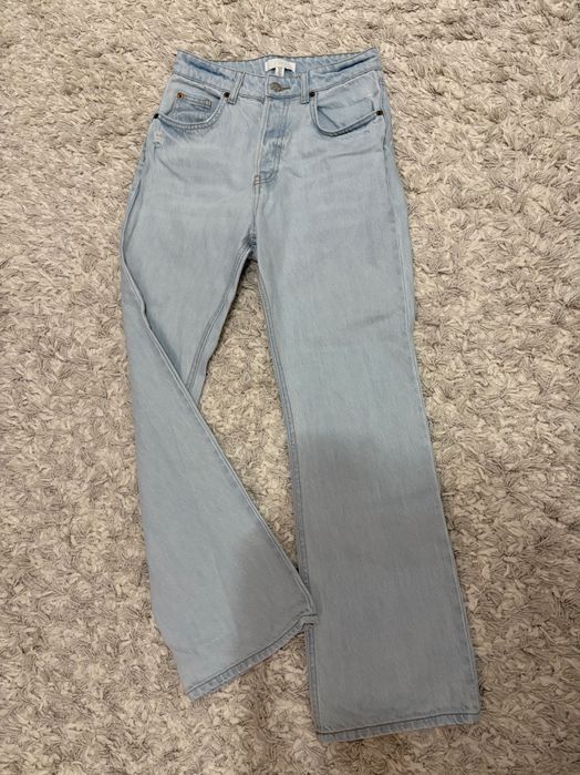 Разпродажба на като нови дънки