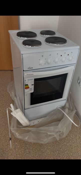 Продам плиту новую.