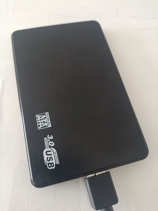 Внешний жесткий диск  1000гб