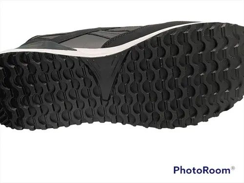 Новые кроссовки с мехом