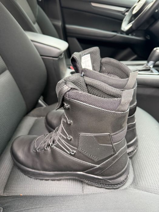 44 Чисто нови военни кубинки 44 номер