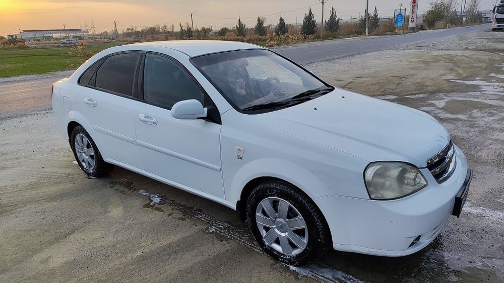 Lasetti 1. 8 srochni