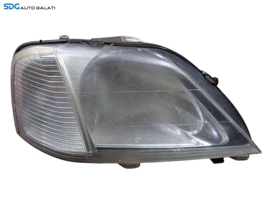Far Dreapta Halogen Dacia Logan 1 2004 - 2012 Cod 8200211006 89029770 (Ureche Superioara Lipsa) [L8457]