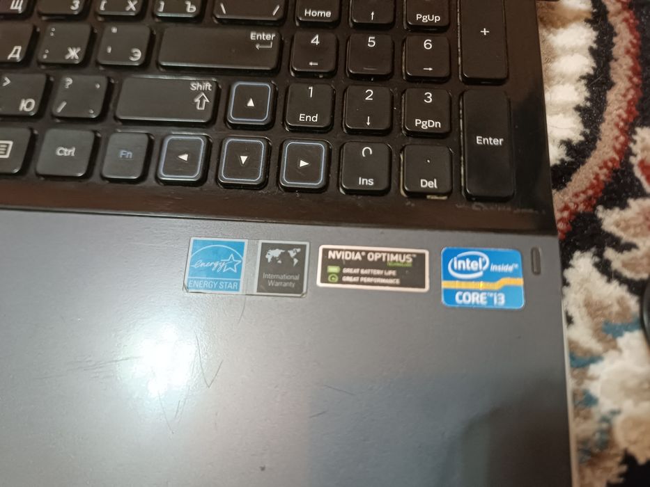 Ноутбук Самсунг i3. 1T. SSD128.